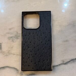 Flaunt iPhone 15 pro case square black ostrich MagSafe